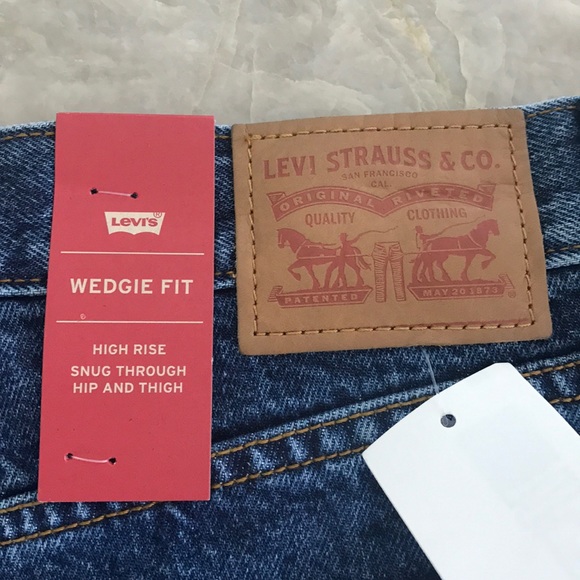🔥NWT LEVI'S Vintage Inspired Jean Shorts - Picture 4 of 7
